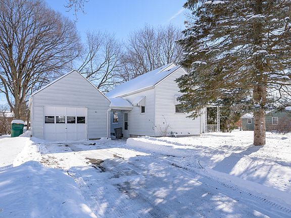 2nd image of 41 Avery Ave