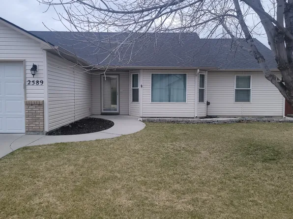 2589 W Whitelaw Dr, Meridian, ID 83646
