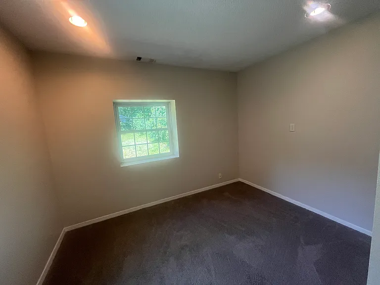 17803 N Fruitport Rd — Photo 14