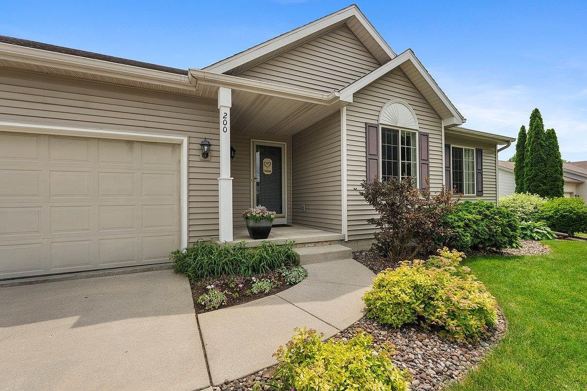 200 Weald Bridge Road, Cottage Grove, WI 53527 Zillow