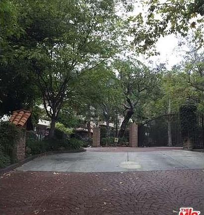 3rd image of 2700 Cahuenga Blvd E APT 1307