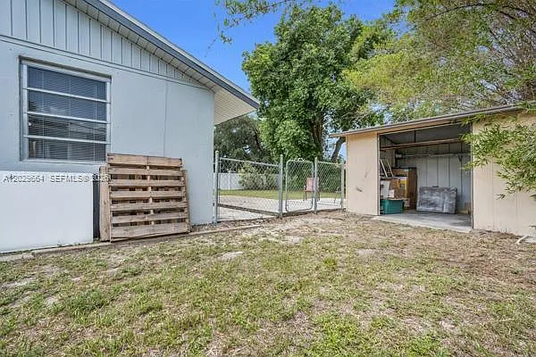18634 Goodman Cir — Photo 34