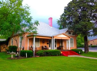 741 N Anglin St, Cleburne, TX 76031