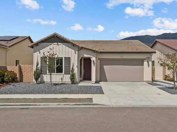 2075 Seville Dr, Santa Paula, CA 93060