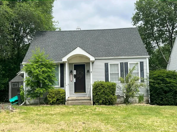 2711 W South St, Allentown, PA 18103