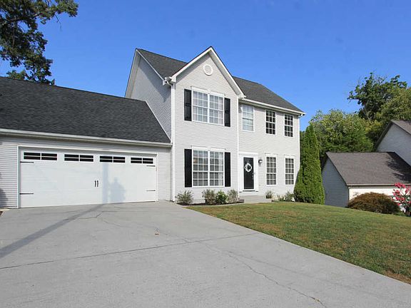 4th image of 1905 Knoll Tree Dr