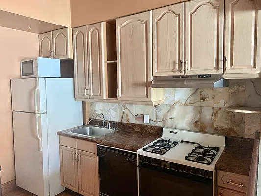 Rented by A P Realty Group NY LTD | media 11