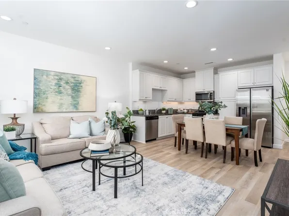 3561 E Moonlight St #5, Ontario, CA 91761