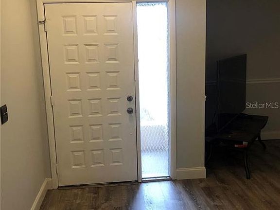 3rd image of 336 Buttonwood Dr
