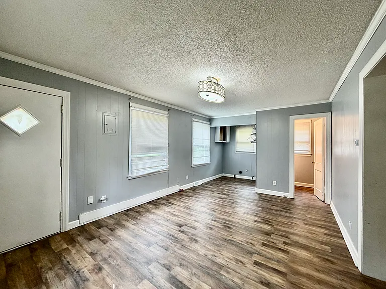 5414 Princess St — Photo 15
