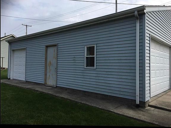 3rd image of 510 E Main St