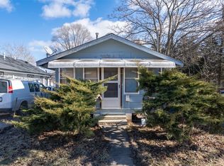 1349 De Wolf St, Des Moines, IA 50316