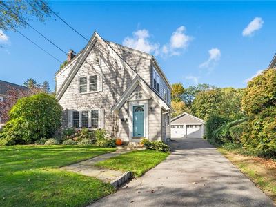33 Walnut Rd, Barrington, RI, 02806