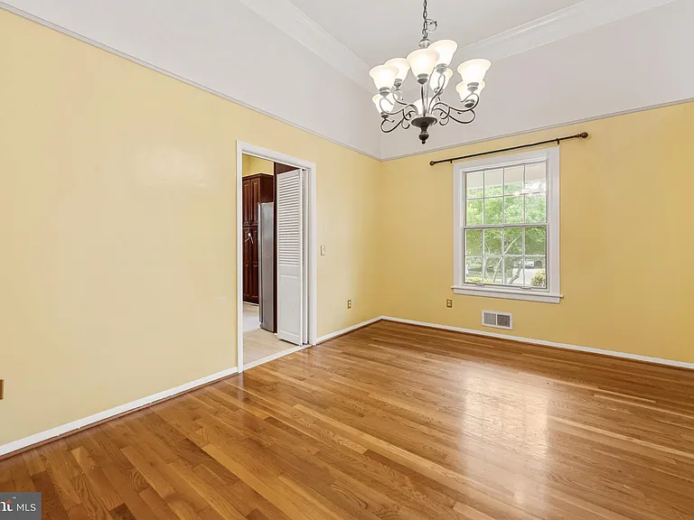 6711 Doane Ave — Photo 7