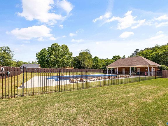 3rd image of 25986 Rosedown Dr