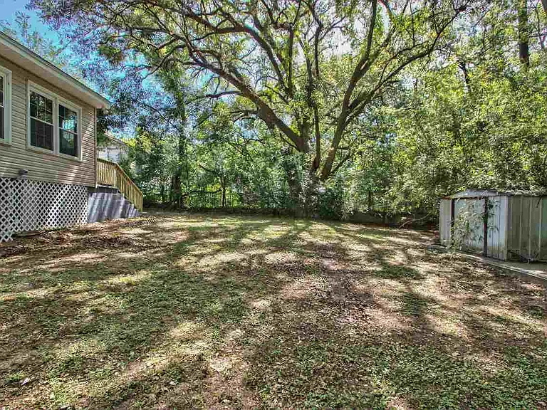 409 Perkins St — Photo 17