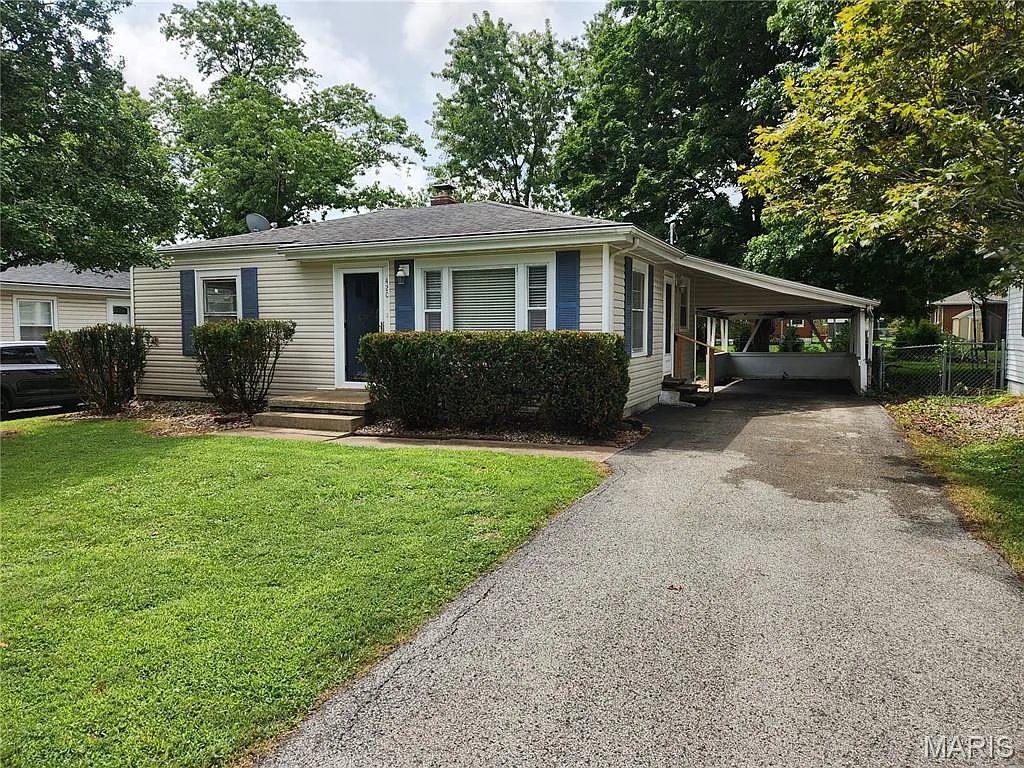 420 Hadley Ave photo 1