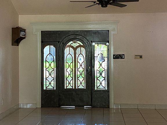 Open concept main entrance