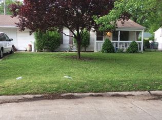 16 Jamaica Dr, Saint Peters, MO 63376