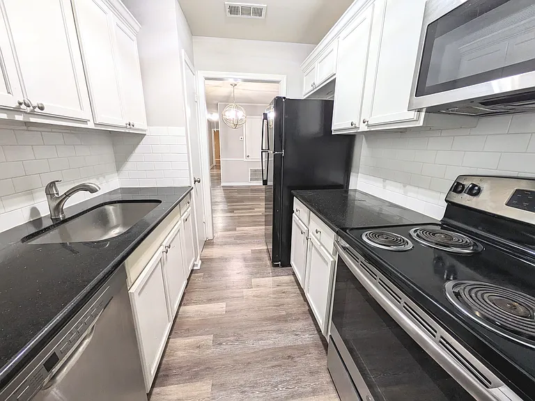 8054-56 Skysail Ave #8054 — Photo 3