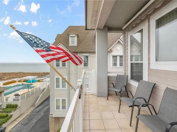 2312 Mariners Mark Way APT 401, Virginia Beach, VA 23451