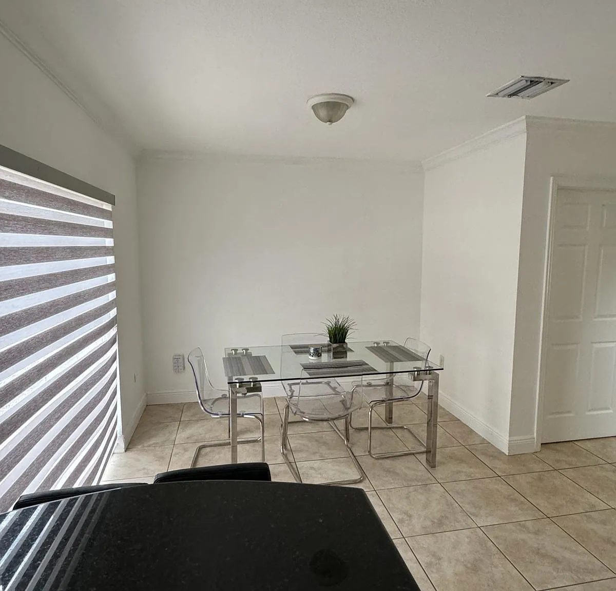 2 bed, 2.5 bath, 1150 sqft, $2,550 — Photo 2