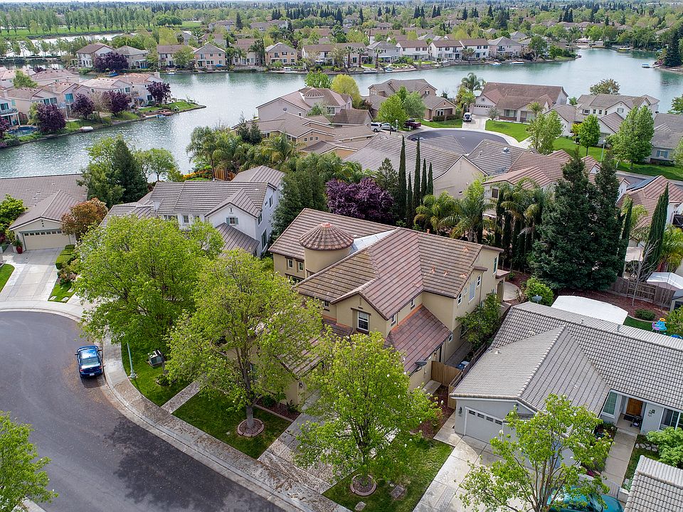 1st image of 2612 E Windrim Ct