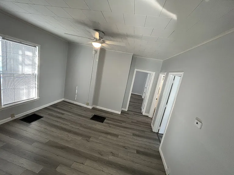 85 Parkview Ave #1 — Photo 3