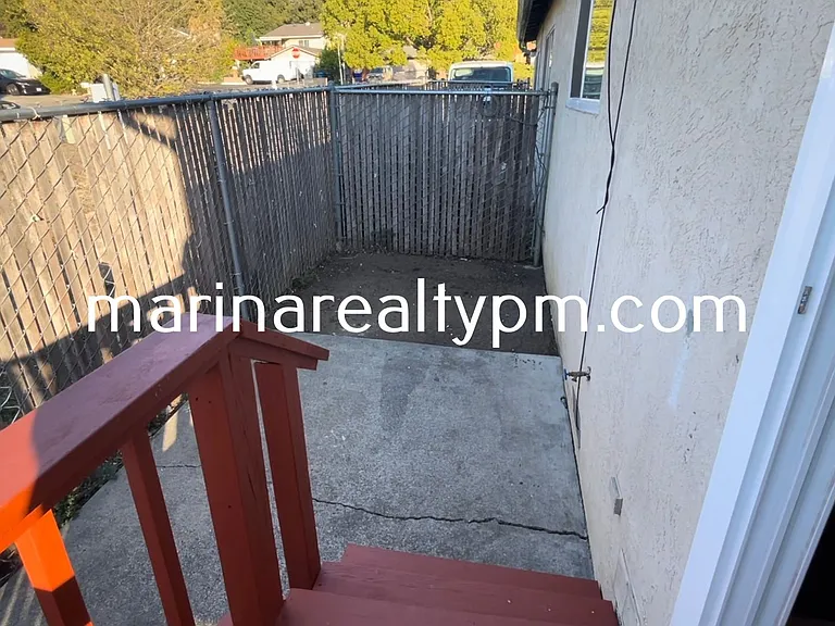 240 Holly St #1-14 — Photo 13