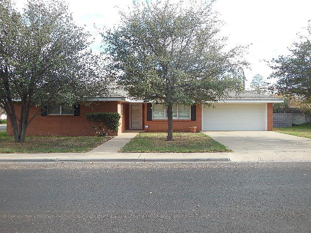 1st image of 2618 E 21st St