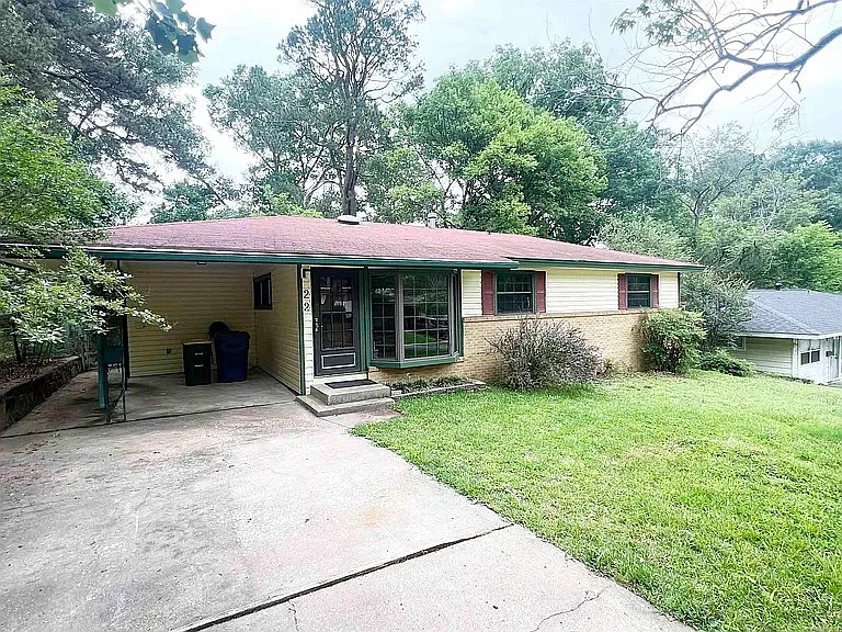 22 Belmar Dr — Photo 2