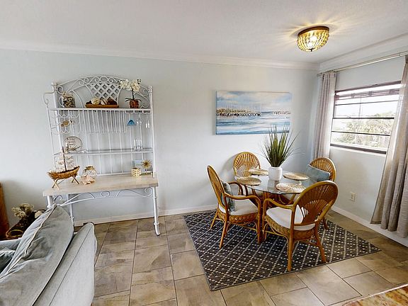 3rd image of 2780 Ocean Shore Blvd #7