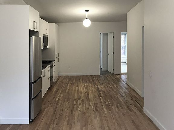 4th image of 232 Hoyt St #3
