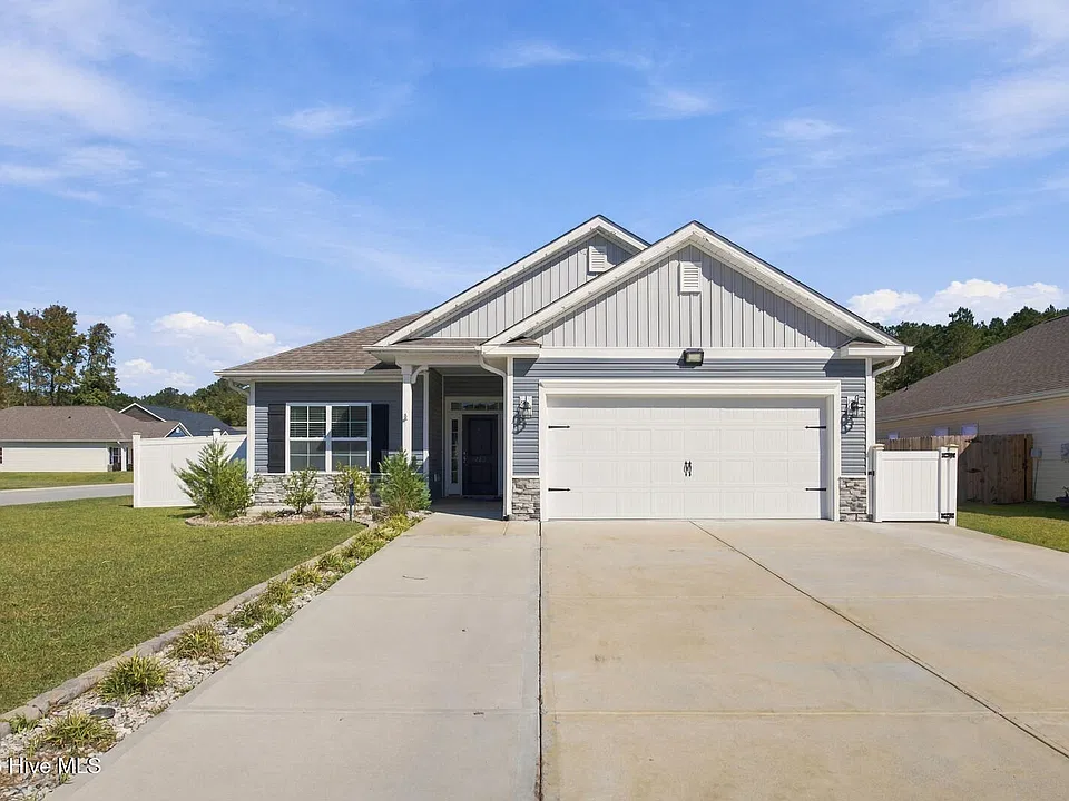 752 Greenwich Pl