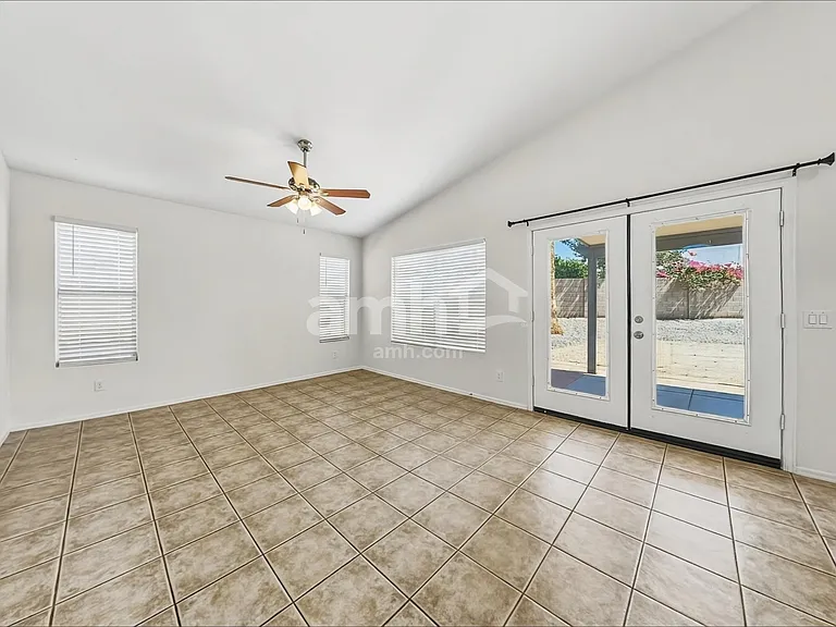 12554 W Holly St — Photo 5