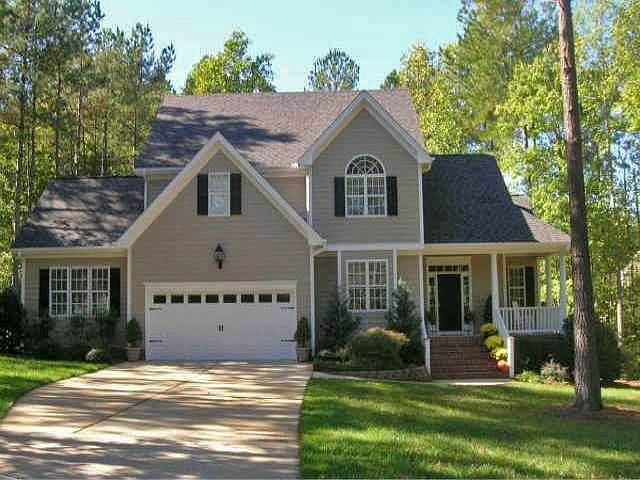 Easy Living in Apex -Enjoy the privacy of this beautiful wooded lot