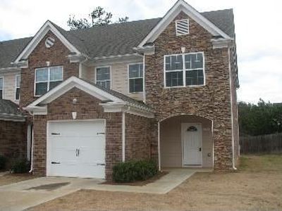 221 Village Dr, Loganville, GA, 30052