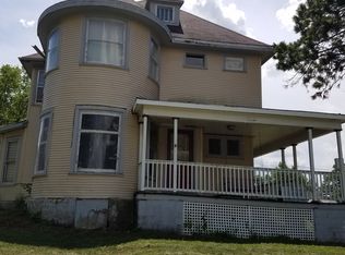 700 Prairie St, Guthrie Center, IA 50115