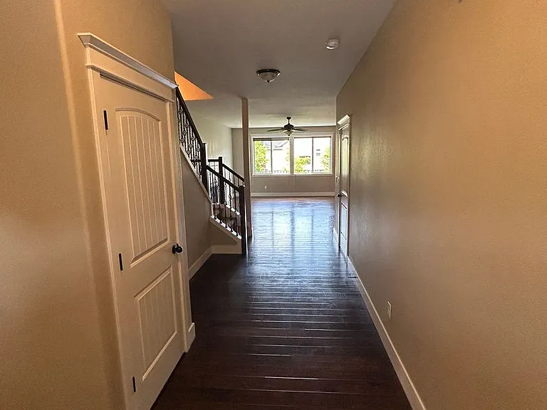 407 Dreas Way — Photo 24