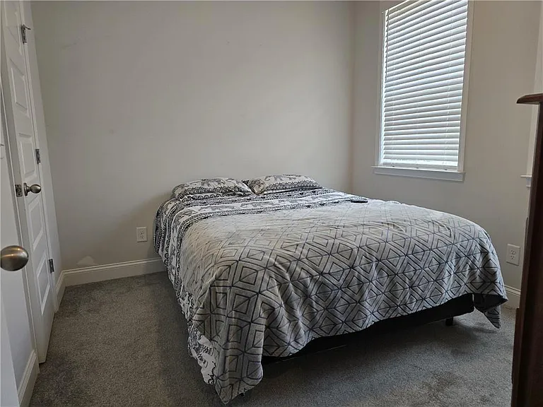 556 Amarante Cir — Photo 14