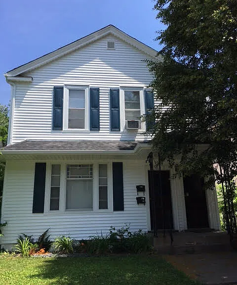 1407 Washington St NE #1 — Photo 1