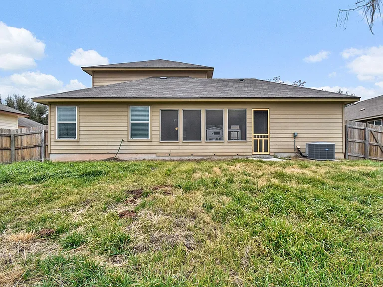 1030 Birdsong Ln — Photo 24