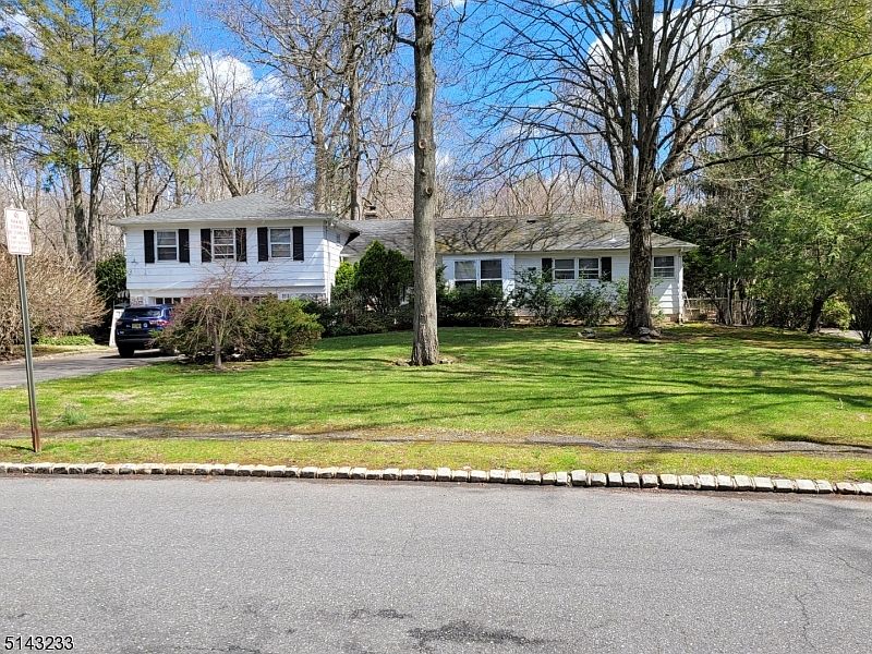 36 Heron Rd, Livingston, NJ 07039 | Zillow