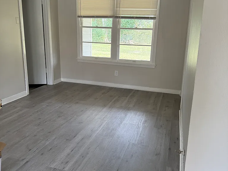 1621 Pin Oak Ave — Photo 8