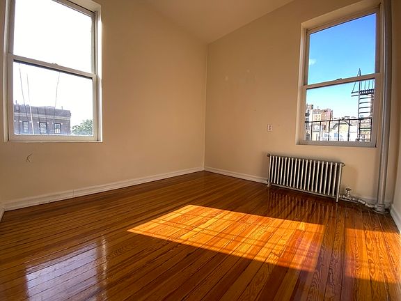 2nd image of 207 W 11th St APT 6A