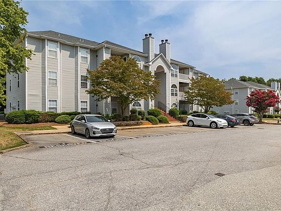 2nd image of 5012 Lawndale Dr Unit G