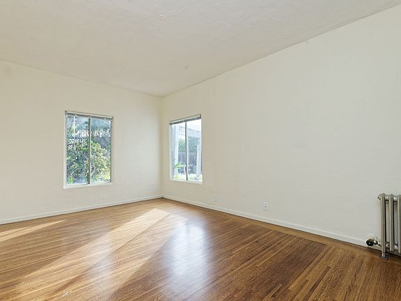 5th image of 848 Vermont St APT 3