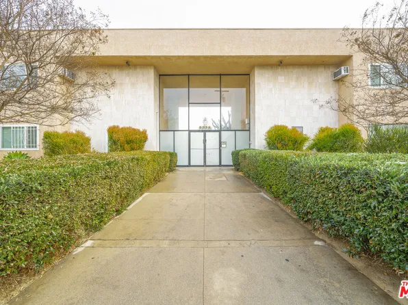 5232 Corteen Pl Unit 29, Valley Village, CA 91607