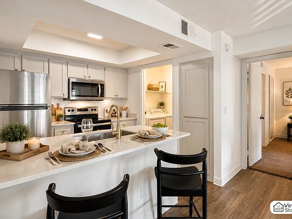 4th image of 510 S Extension Rd APT 2022