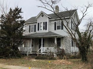 31 Worthley St, Red Bank, NJ 07701